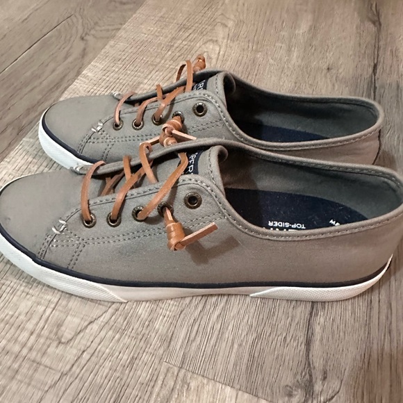 Women's Sperry Boat shoes - Picture 2 of 3